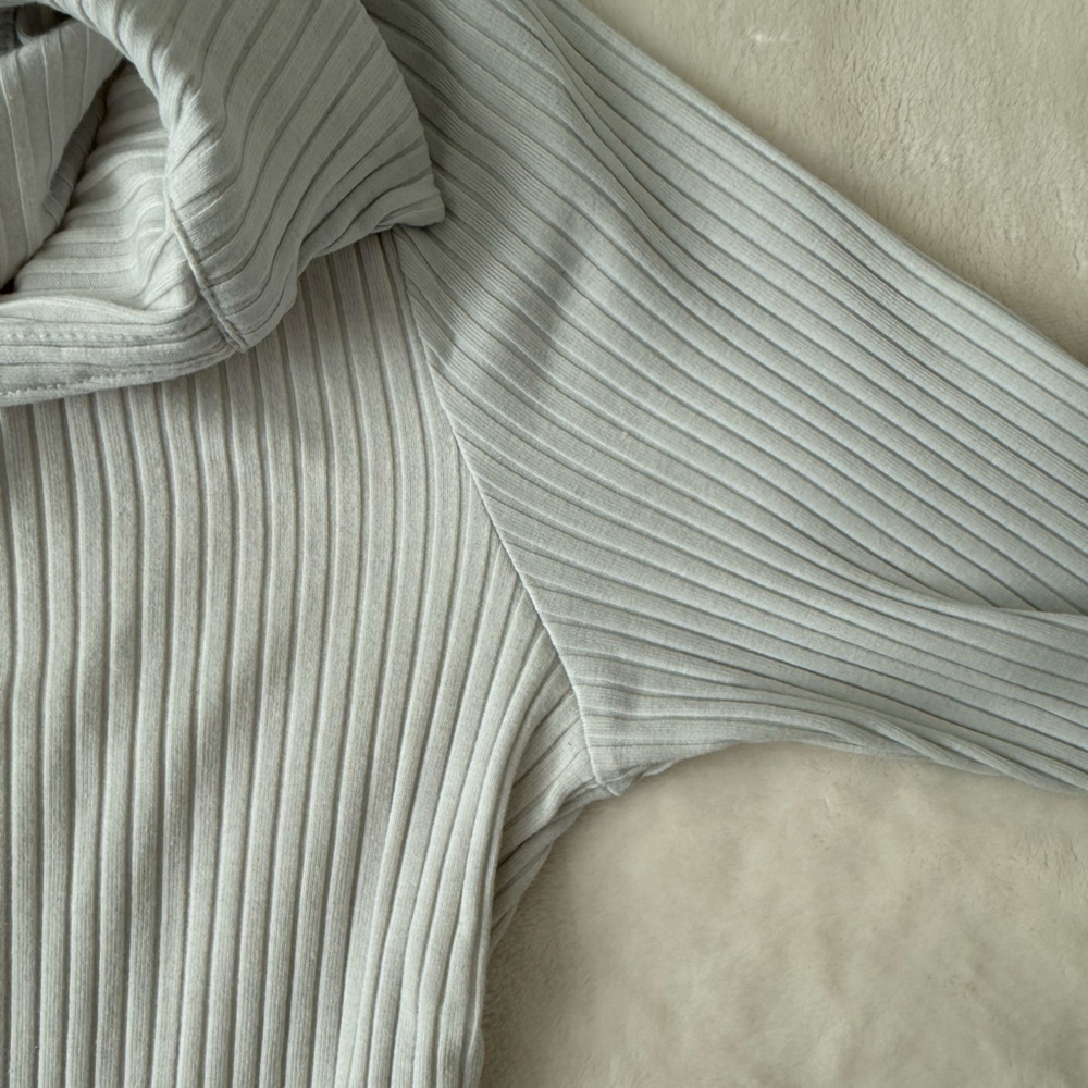 Old Navy Slim Ribbed Button-Up Shirt - Ivory Women’s - Picture 5 of 8